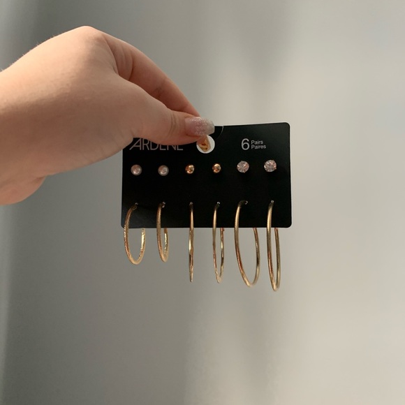 Ardene Earrings - Picture 1 of 1